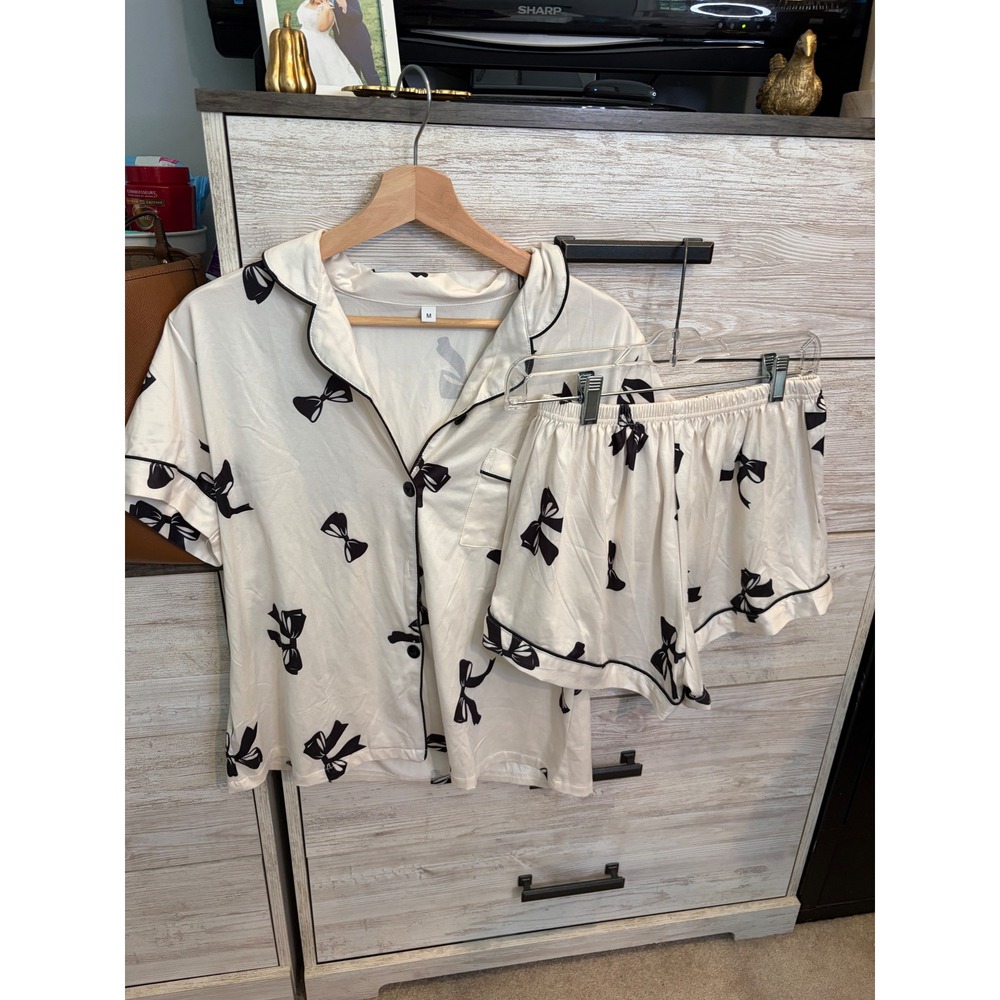 Women Pajama Set Short Sleeve Button Down Shorts Bow Print Cream Black Medium
